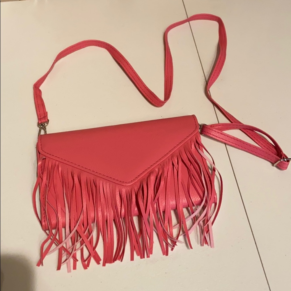Pink fringed shoulder strap purse/magnetic snap